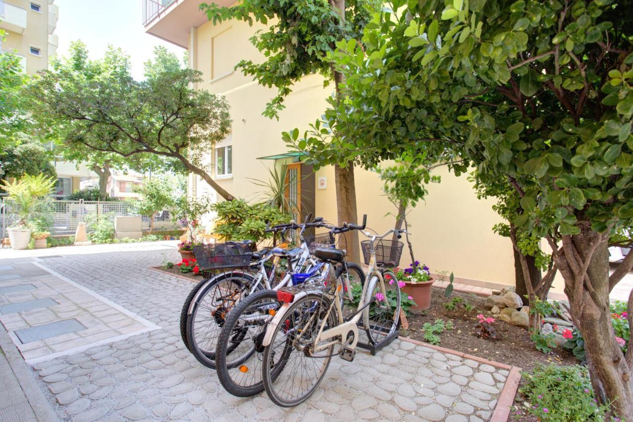 Hotel Nella Rimini Exteriér fotografie
