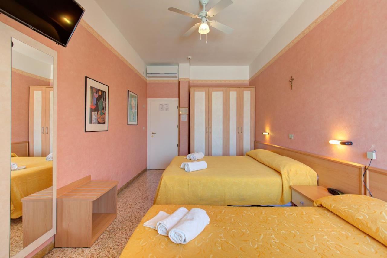 Hotel Nella Rimini Exteriér fotografie