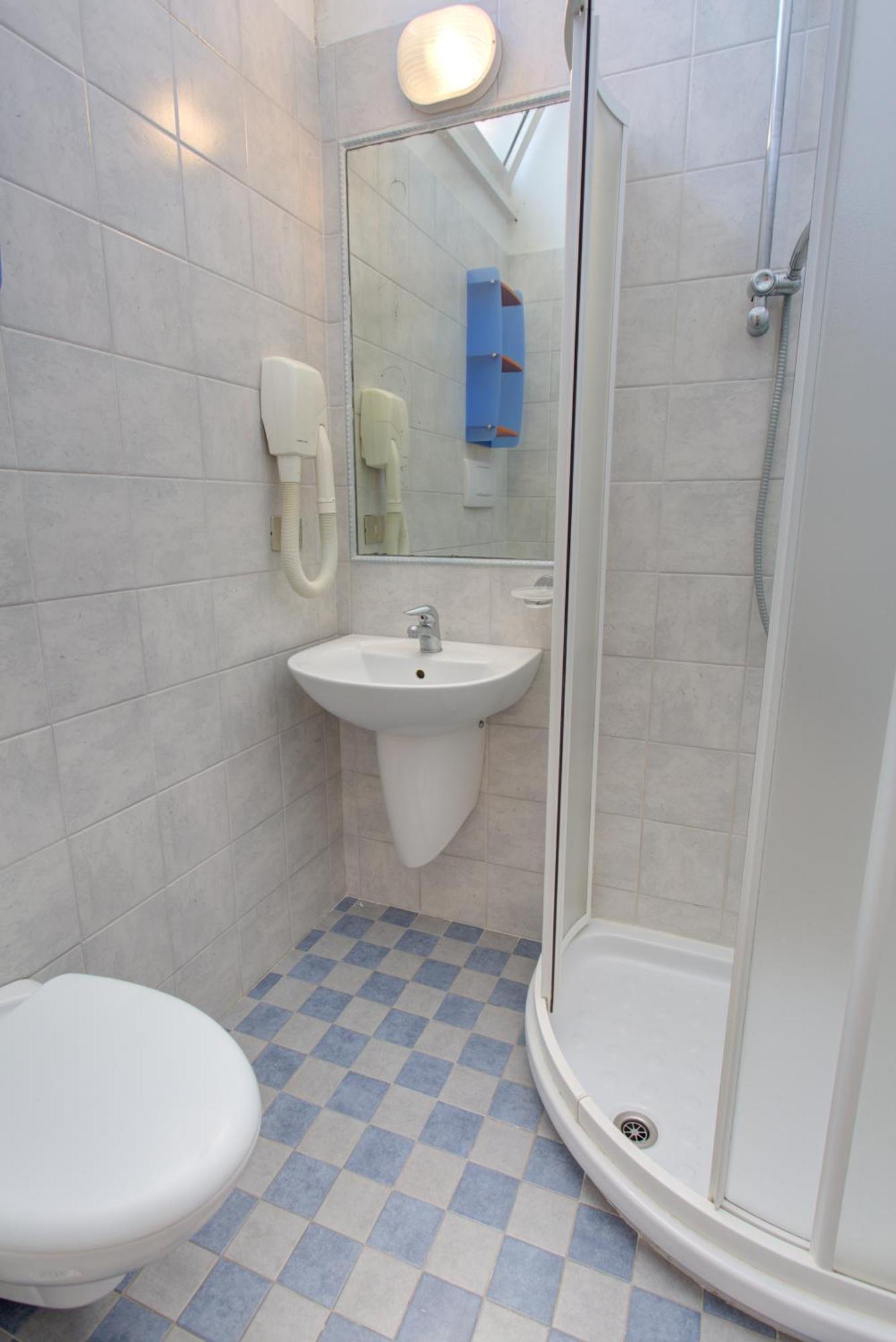 Hotel Nella Rimini Pokoj fotografie